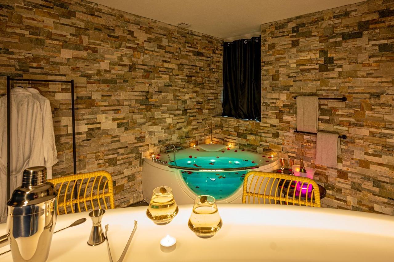Appartement Cocon Relax - Jacuzzi - Cinema à Montbéliard Extérieur photo