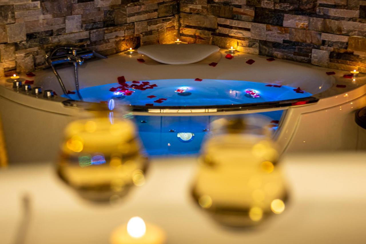 Appartement Cocon Relax - Jacuzzi - Cinema à Montbéliard Extérieur photo