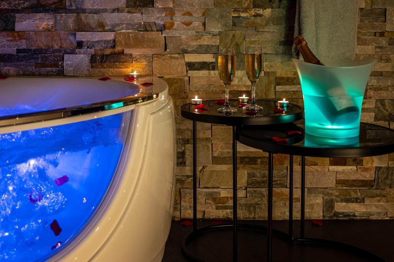 Appartement Cocon Relax - Jacuzzi - Cinema à Montbéliard Extérieur photo