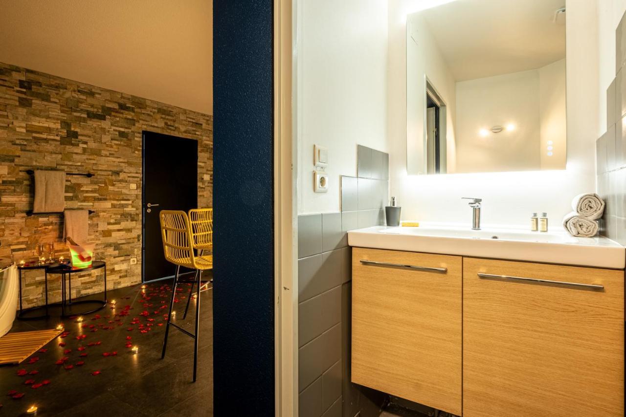Appartement Cocon Relax - Jacuzzi - Cinema à Montbéliard Extérieur photo